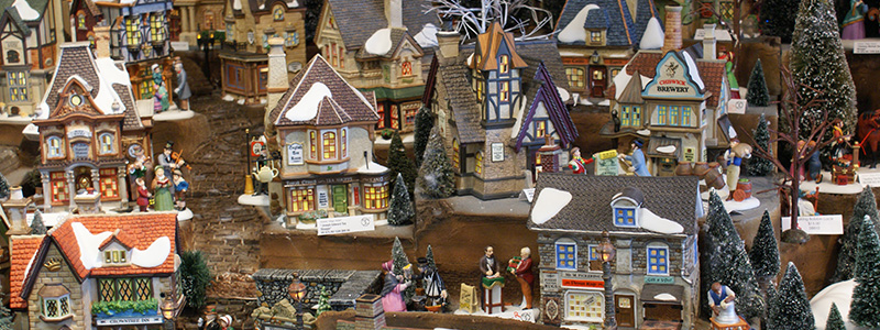 Retired Dept 56 Christmas In the City…, Furniture